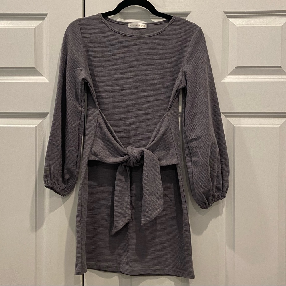 Long sleeve tie dress. Size S.